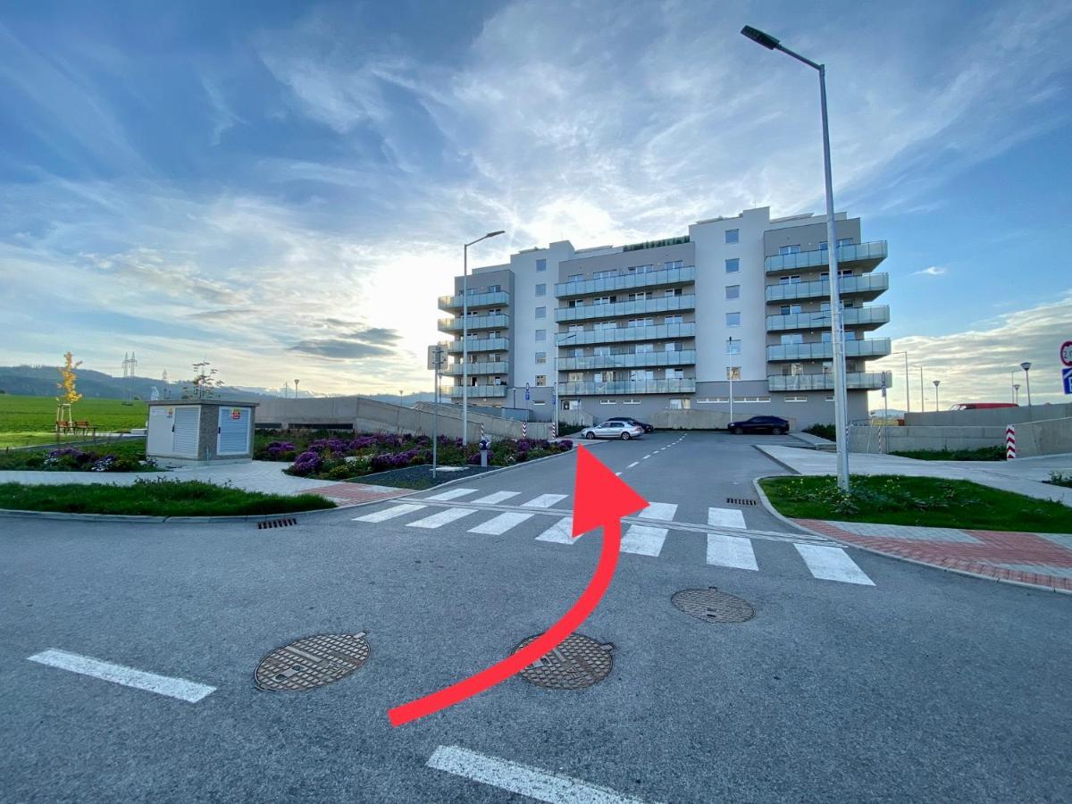 Moderny Apartman S Vyhladom Na Vysoke Tatry Poprad Bagian luar foto