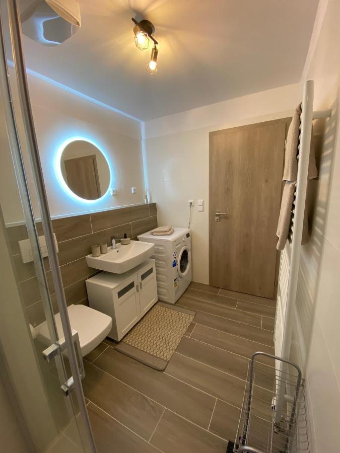 Moderny Apartman S Vyhladom Na Vysoke Tatry Poprad Bagian luar foto