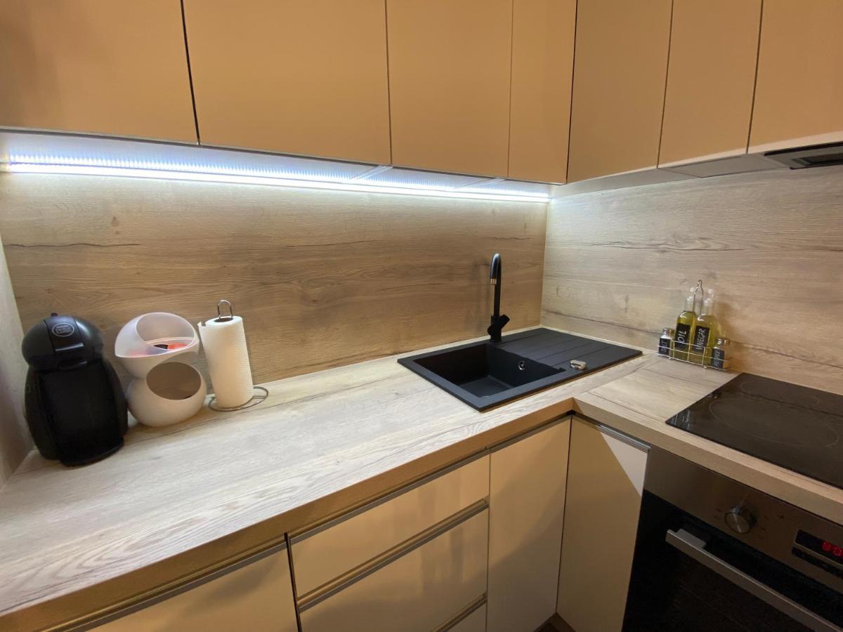 Moderny Apartman S Vyhladom Na Vysoke Tatry Poprad Bagian luar foto